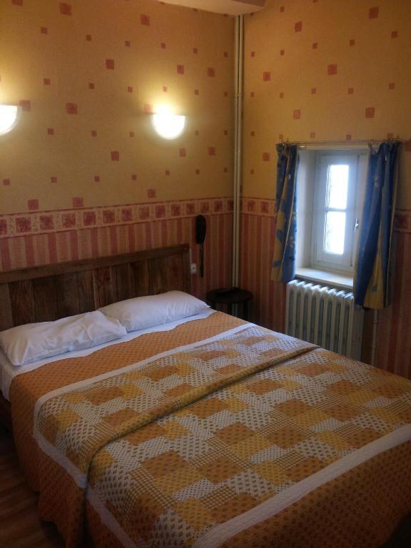 Hotel Du Bellay بلْوا المظهر الخارجي الصورة